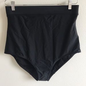 Dimly Cacique Black Support Panties NWOT 18